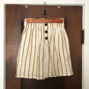 Linen skirt with buttons M